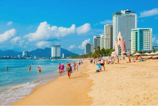 Cảnh biển Nha Trang vào buổi chiều tà