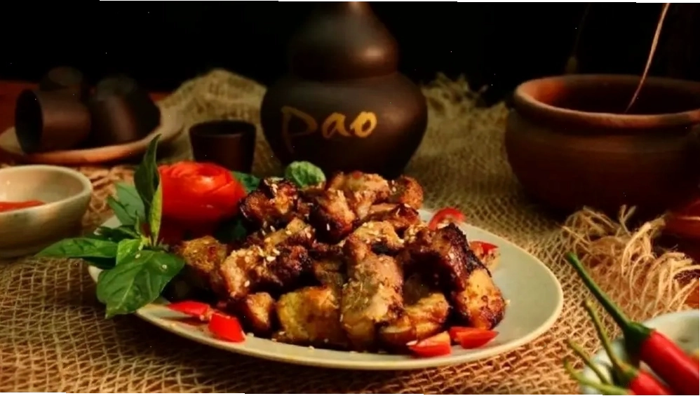 Cảnh quan Hồ Núi Cốc nhìn từ xa