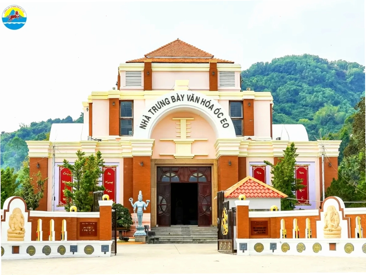 Cảnh quan hùng vĩ tại Núi Sam, An Giang