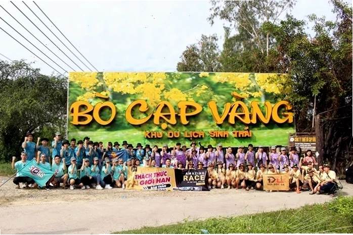Cảnh quan sông nước hữu tình tại khu du lịch Bò Cạp Vàng