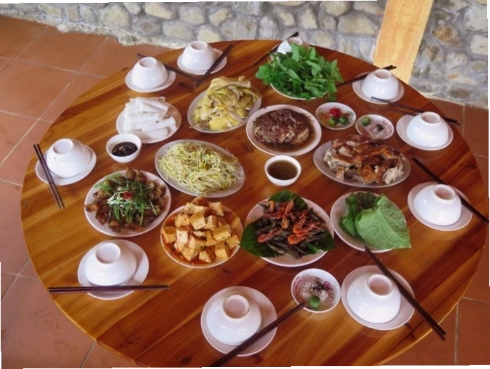 Cảnh quan thiên nhiên bao quanh Homestay A Dào