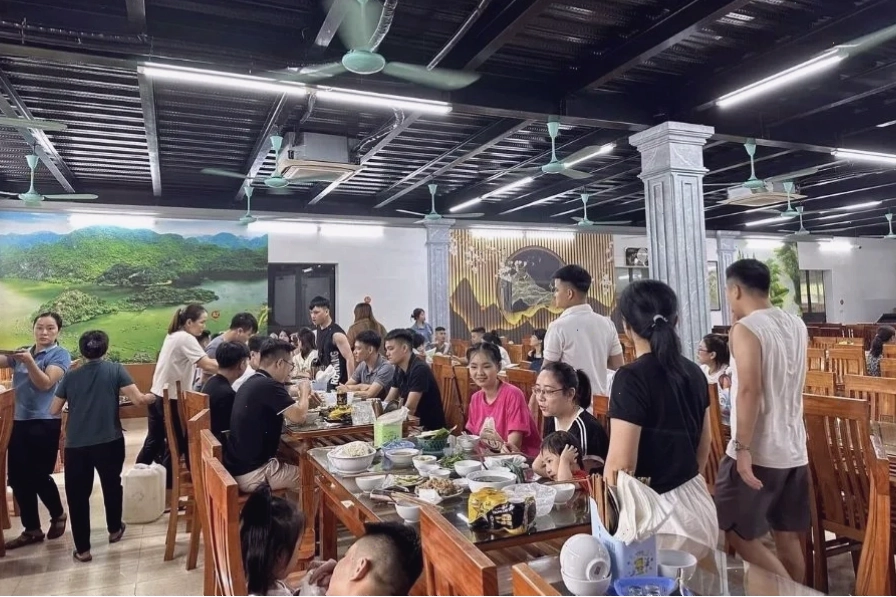 Cảnh quan thiên nhiên hùng vĩ của Ninh Bình