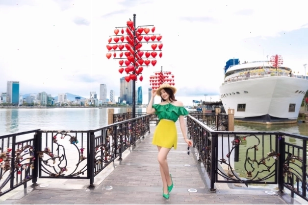 Cảnh quan thiên nhiên hùng vĩ tại Suối Tiên Huế