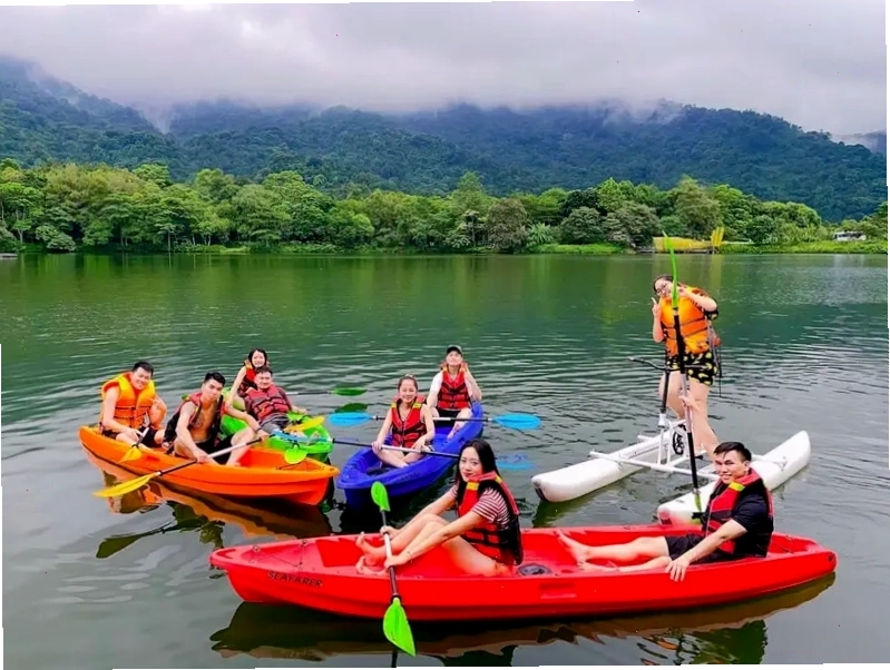 Cảnh quan thiên nhiên tại khu du lịch sinh thái Thiên Sơn