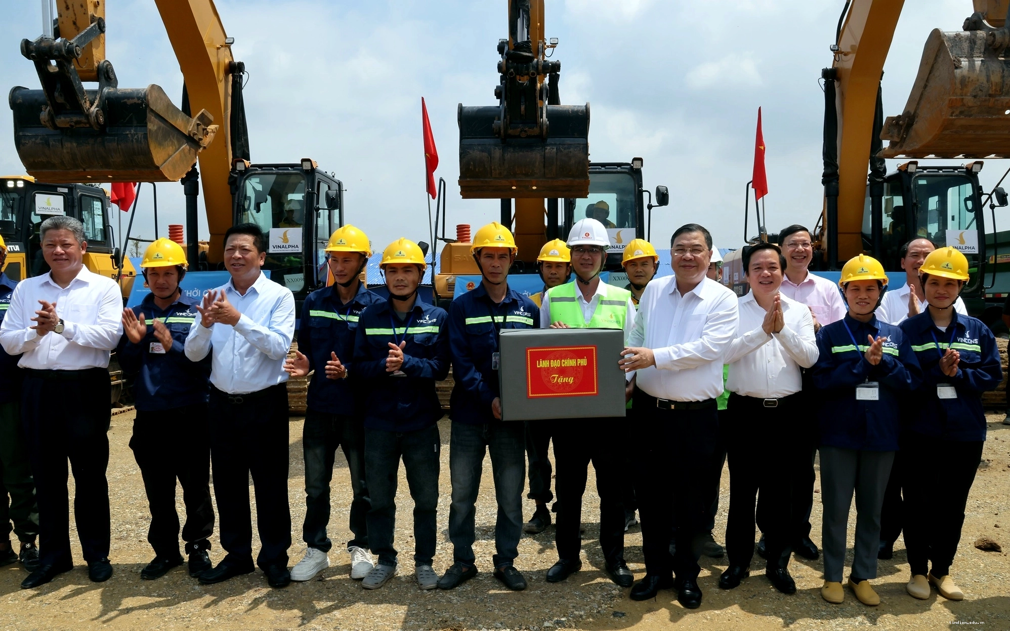 Cảnh quan thiên nhiên trong công viên khủng long