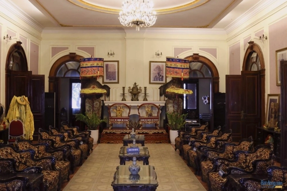 Cảnh quan thiên nhiên xanh mát trên đường đi