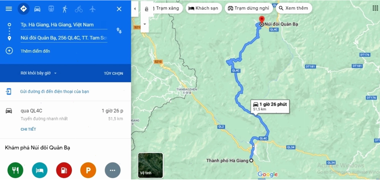 Cảnh quan trên đường di chuyển đến Núi Đôi Quản Bạ