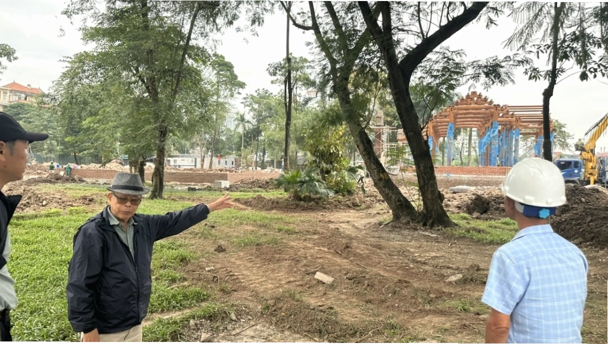 Cảnh quan về đêm của công viên