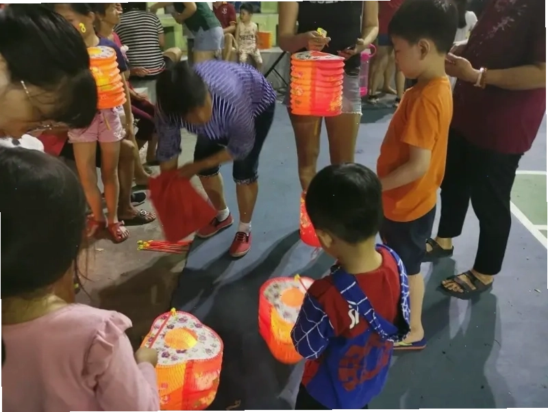 Cảnh quan về đêm tại Công viên Châu Á