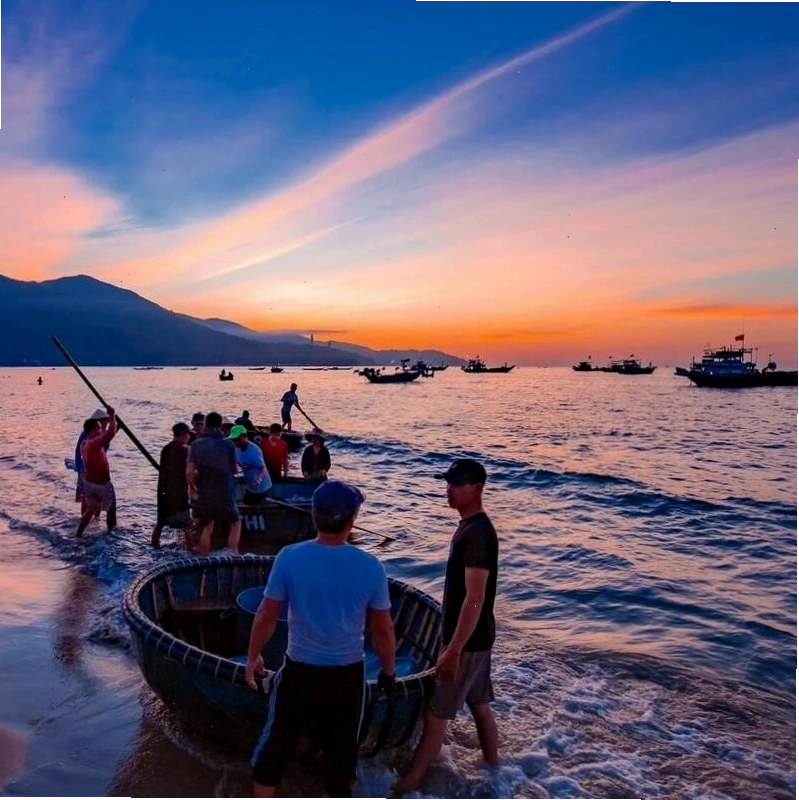 Cảnh quan ven biển thơ mộng trên đường đến bãi biển Diễn Thành