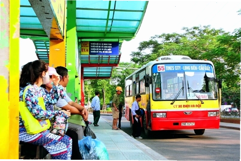 Cảnh quan xanh mướt trên đường đi đến Thiên Sơn Suối Ngà