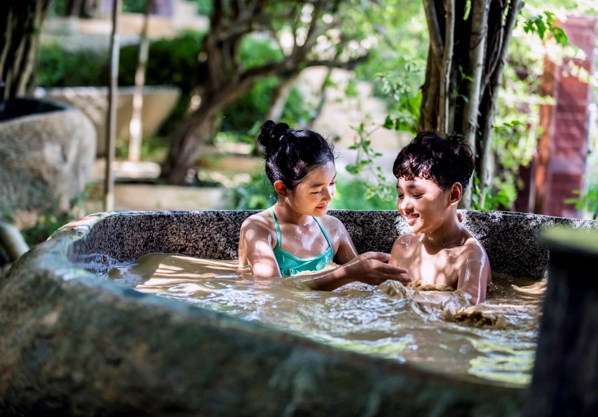 Cảnh sinh hoạt nhộn nhịp tại làng chài Mũi Né