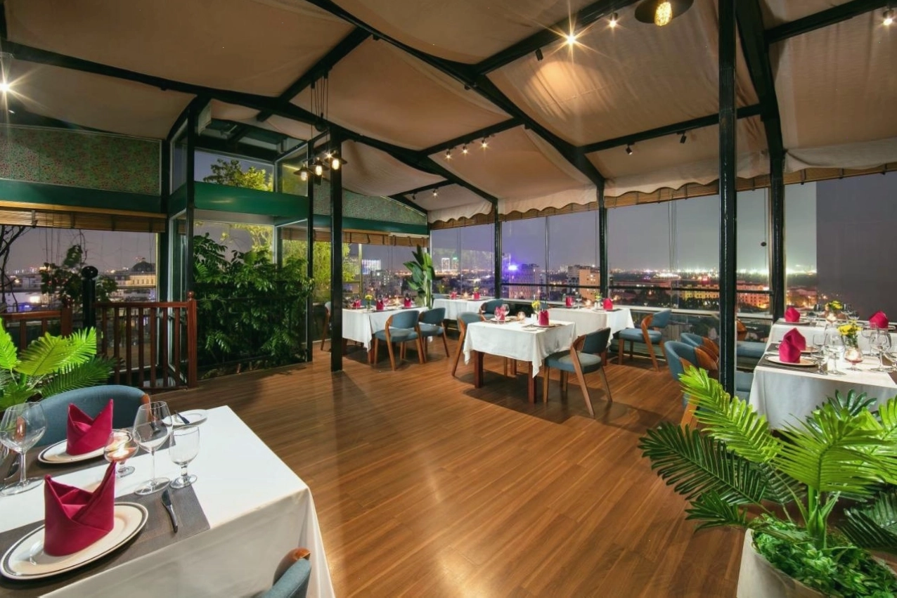 Cập nhật thông tin Khách sạn La Casa