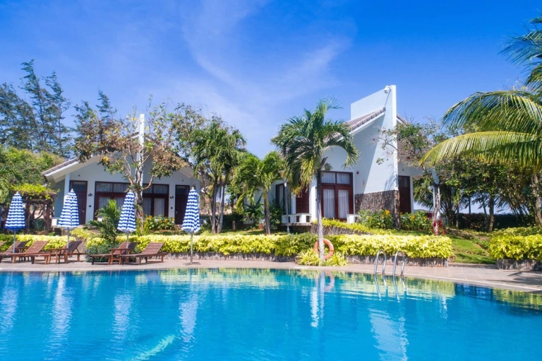 Carmelina Beach Resort: Thiên đường nghỉ dưỡng 4 sao tại Hồ Tràm