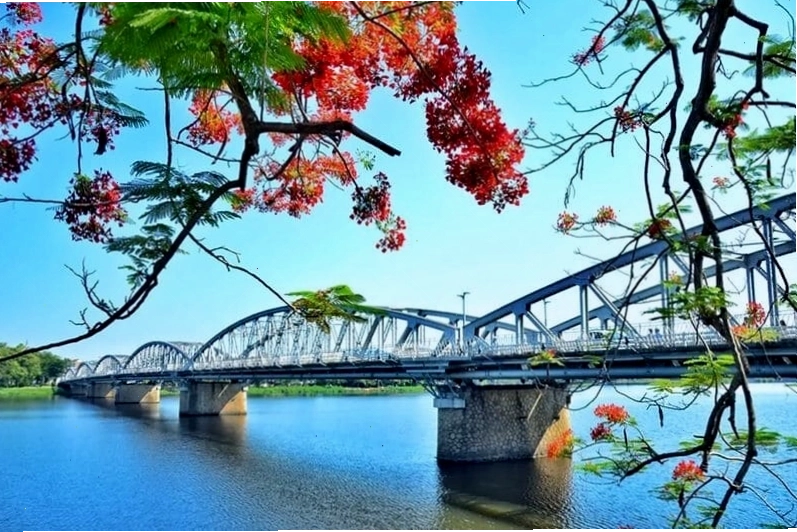 Cầu Trường Tiền Huế với kiến trúc biểu tượng