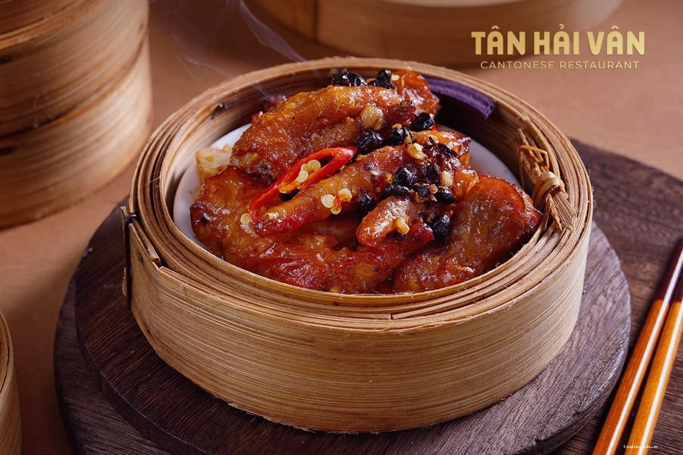 Chân gà chưng tàu xì đậm đà hương vị