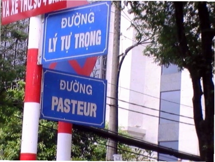 Chi tiết chất liệu và màu sắc biển báo tên đường phố