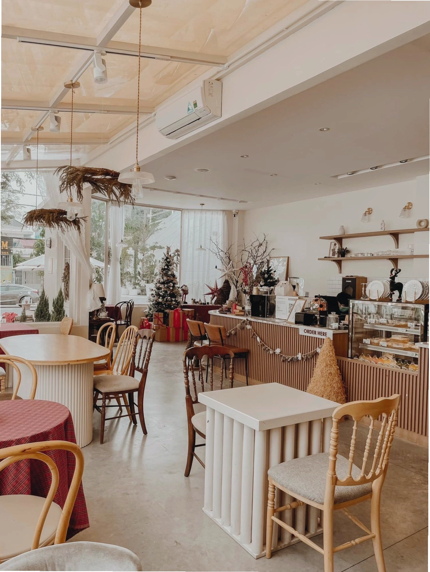 Chi tiết trang trí nhỏ xinh tại Yiyi