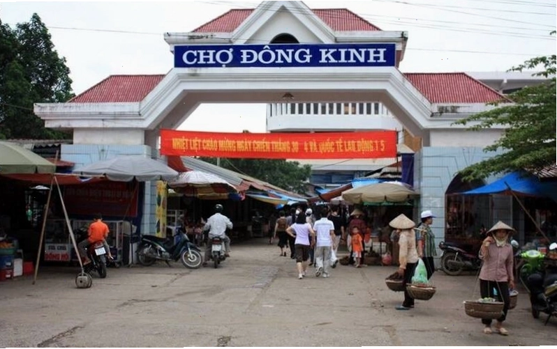 Chợ Đông Kinh Lạng Sơn, trung tâm thương mại sầm uất