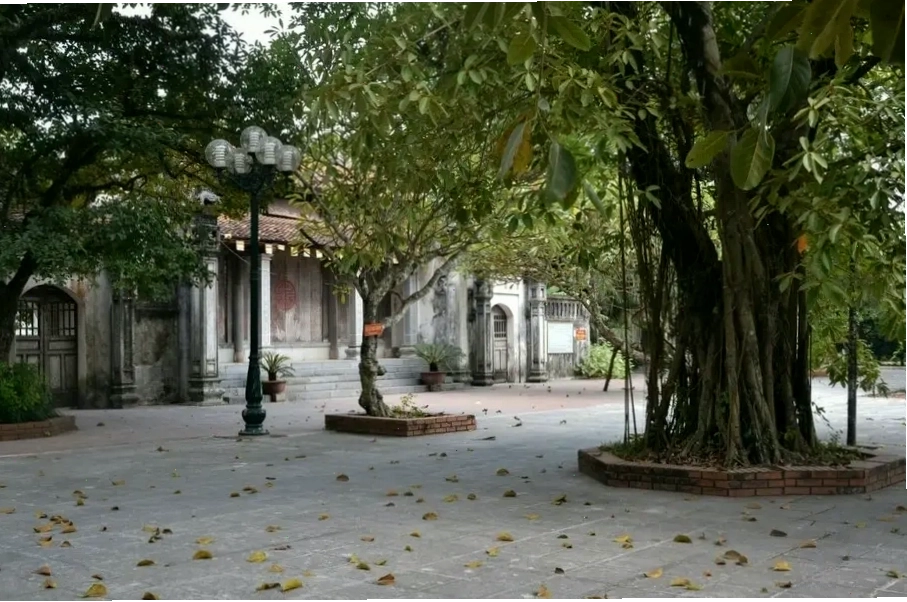 Chùa Bà Đanh cổ kính bên sông Đáy