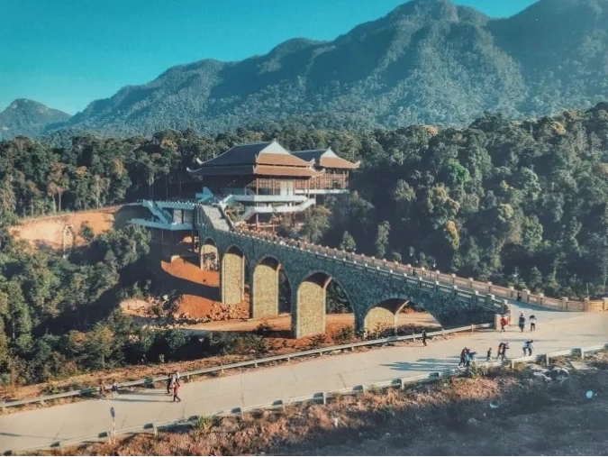Chùa Đồng trên đỉnh núi Yên Tử linh thiêng