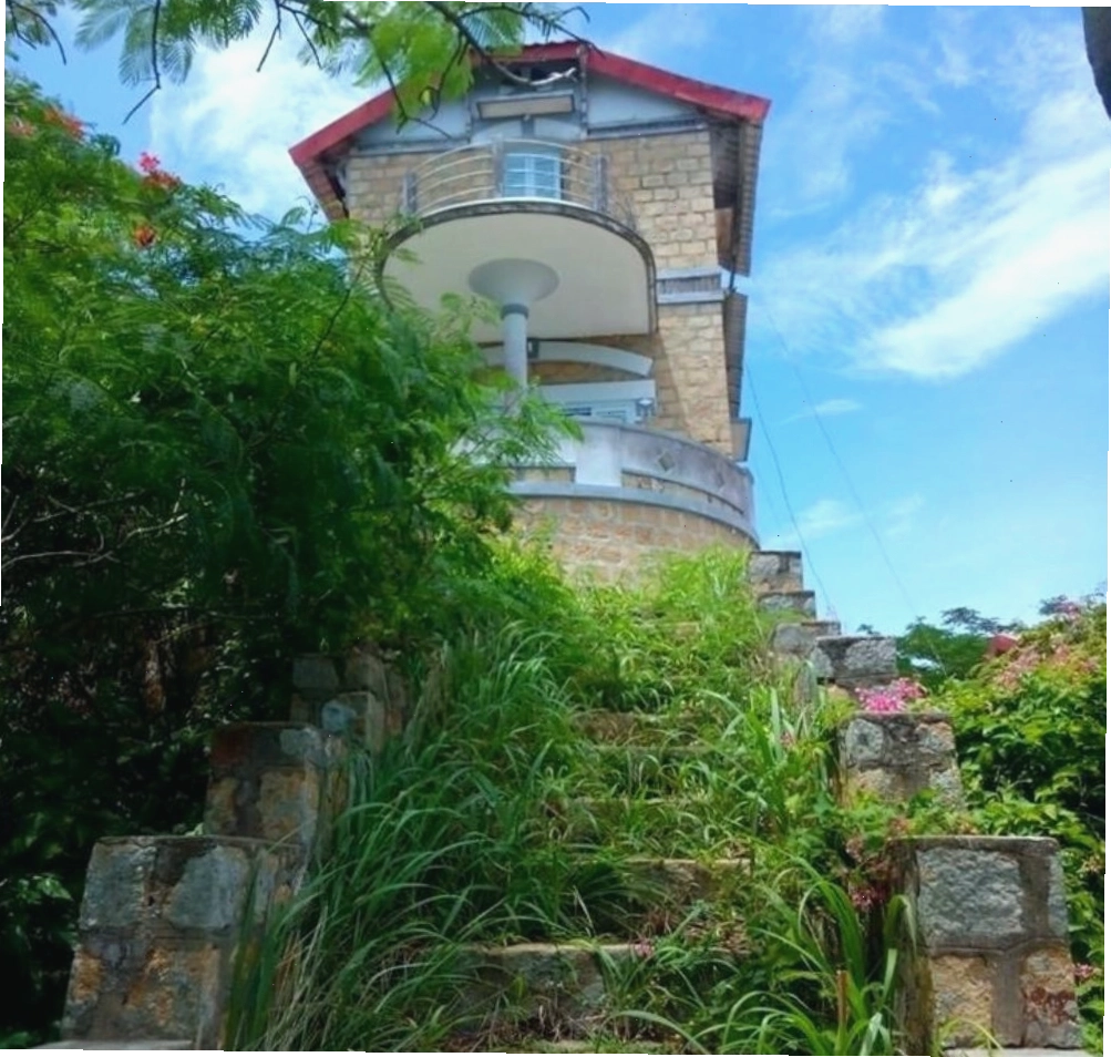 Chùa Long Sơn tại Núi Sam, An Giang