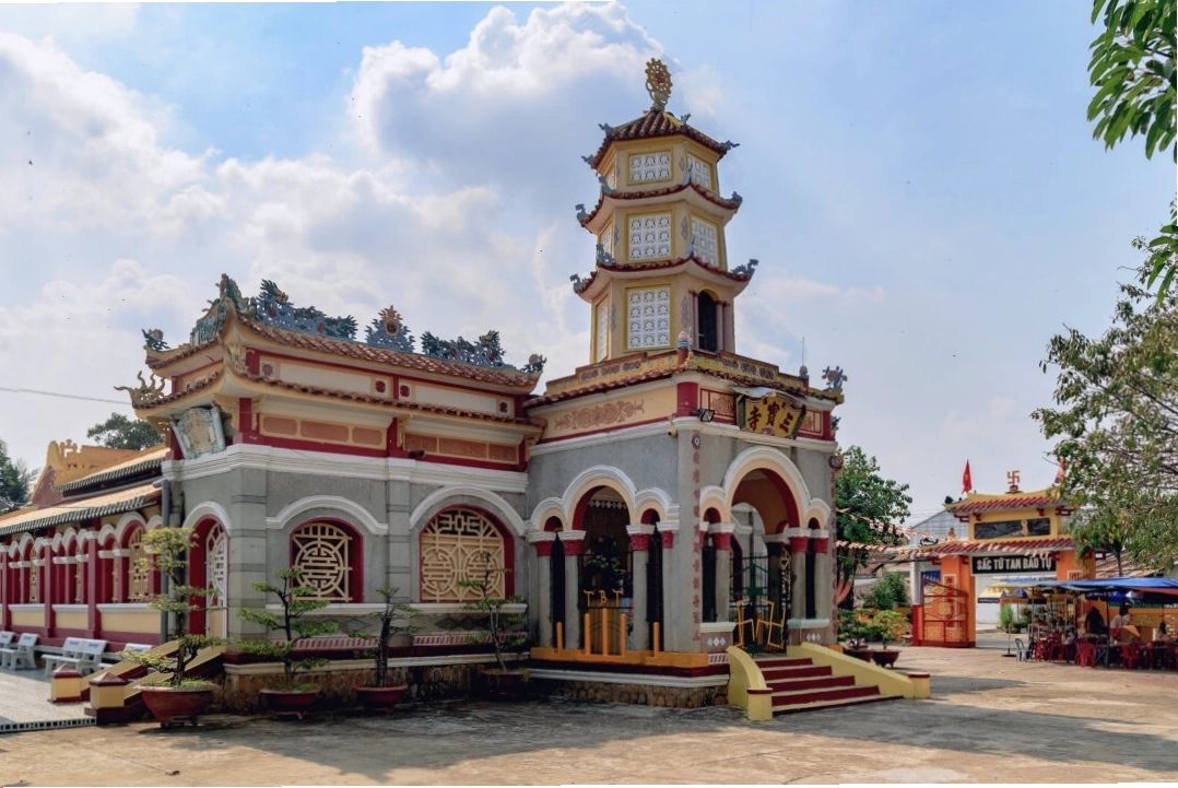 Chùa Tam Bảo Rạch Giá cổ kính và trang nghiêm