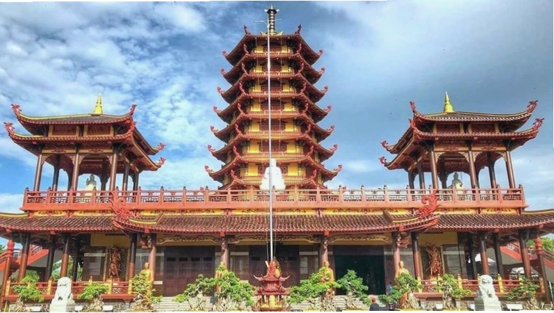Chùa Xá Lợi, trung tâm Phật giáo lớn