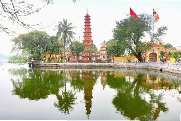 Chụp ảnh tại F Cafe