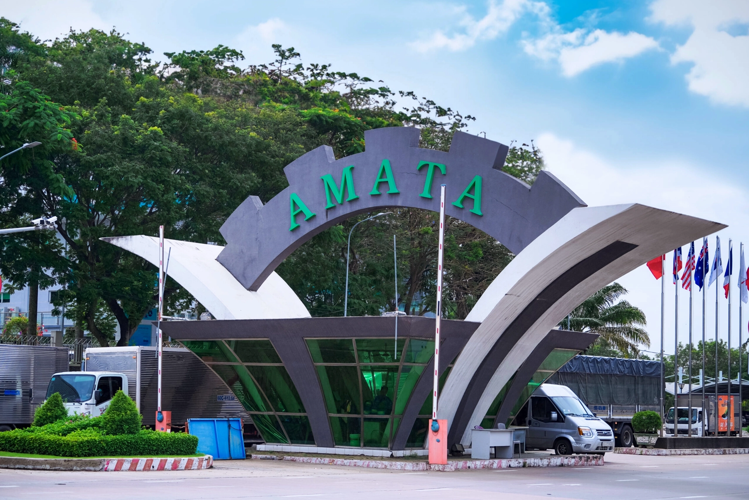Cơ sở hạ tầng giao thông tại Amata