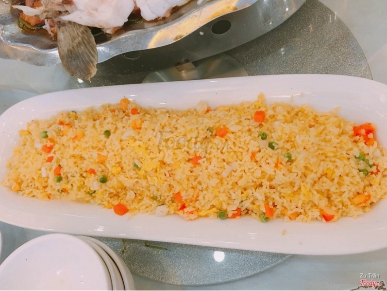 Cơm chiên hấp dẫn tại Nhà hàng 7 Kỳ Quan