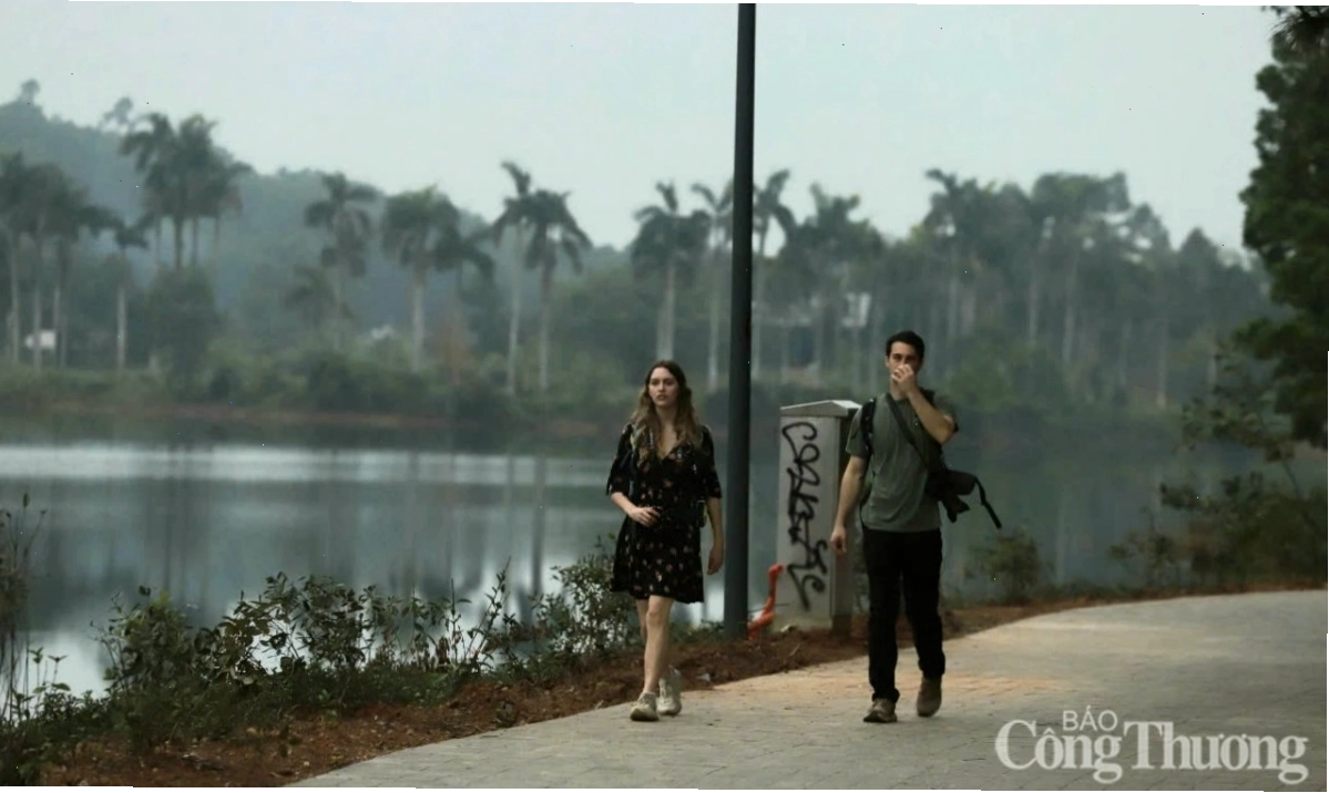 Con đường dẫn vào khu vực trung tâm công viên