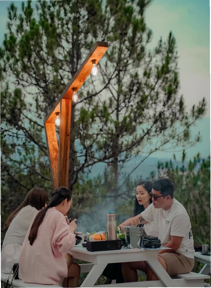 Con đường dẫn vào Mây Lang Thang Đà Lạt