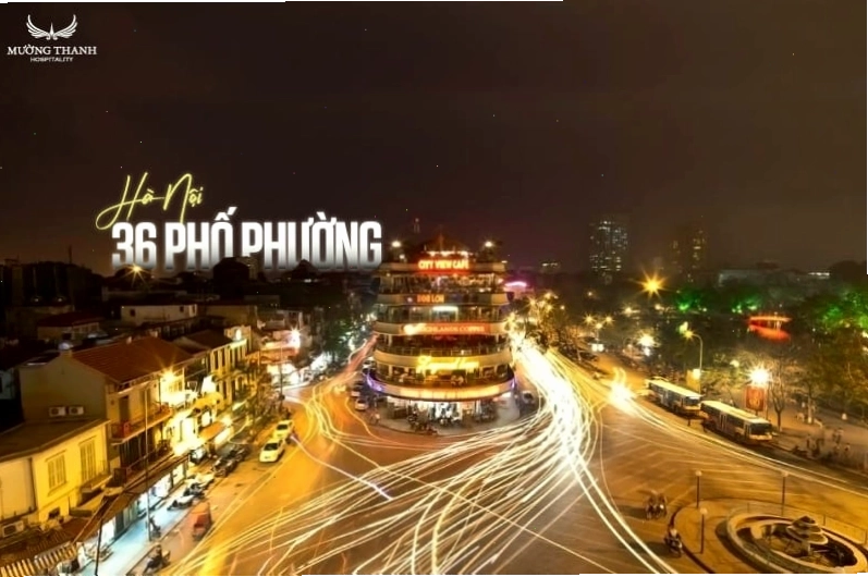 Con phố nhộn nhịp gần Khách sạn Mường Thanh Hà Nội