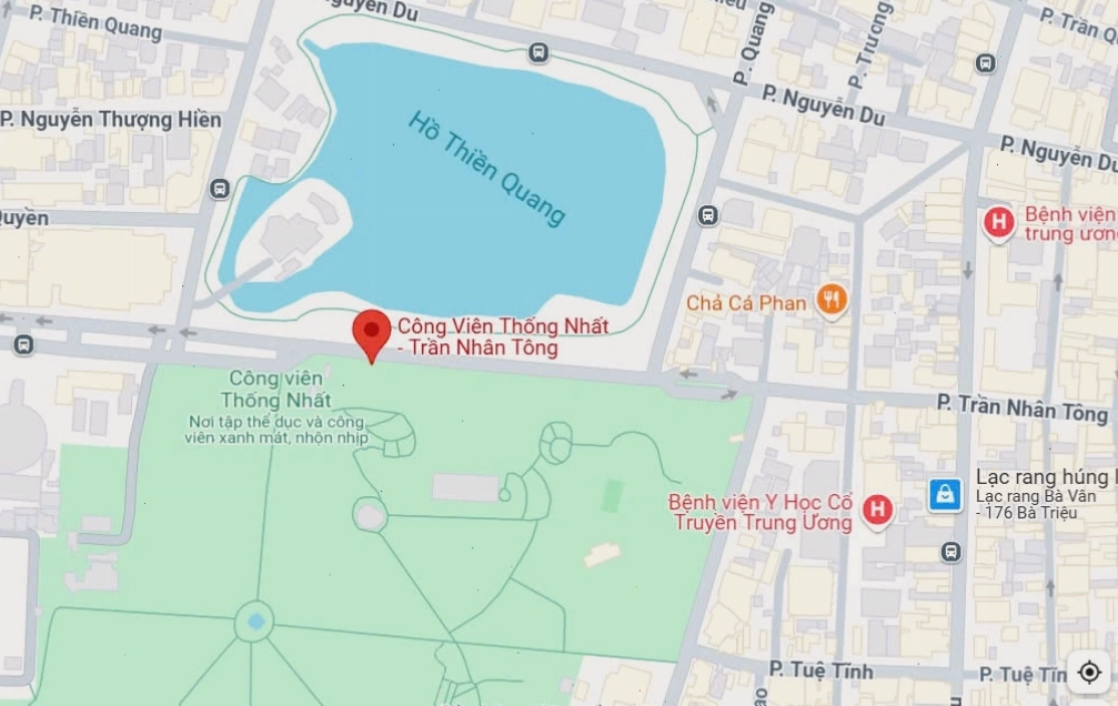 Cổng chính công viên Thống Nhất nằm trên phố Trần Nhân Tông, quận Hai Bà Trưng