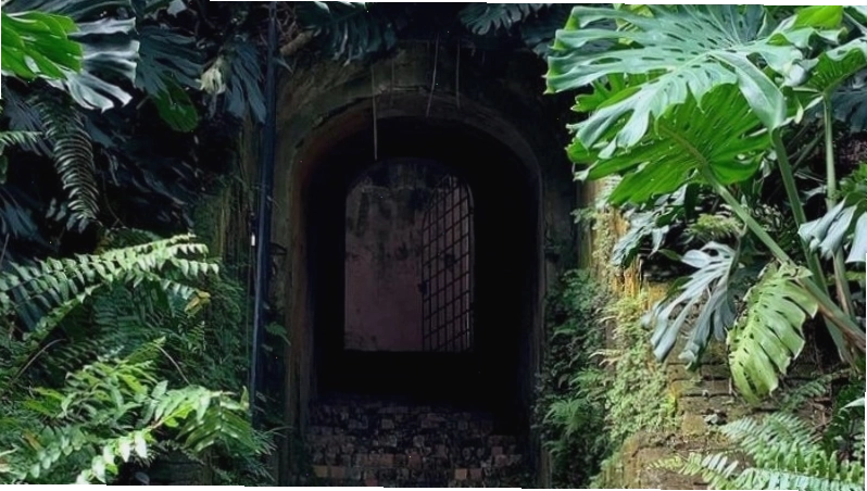 Cổng Sally - Di tích lịch sử tại Fort Canning Park