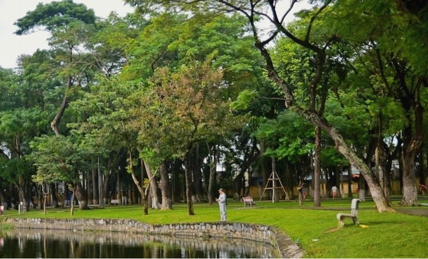 Công viên 29/3 mang đến không gian xanh mát cho người dân địa phương