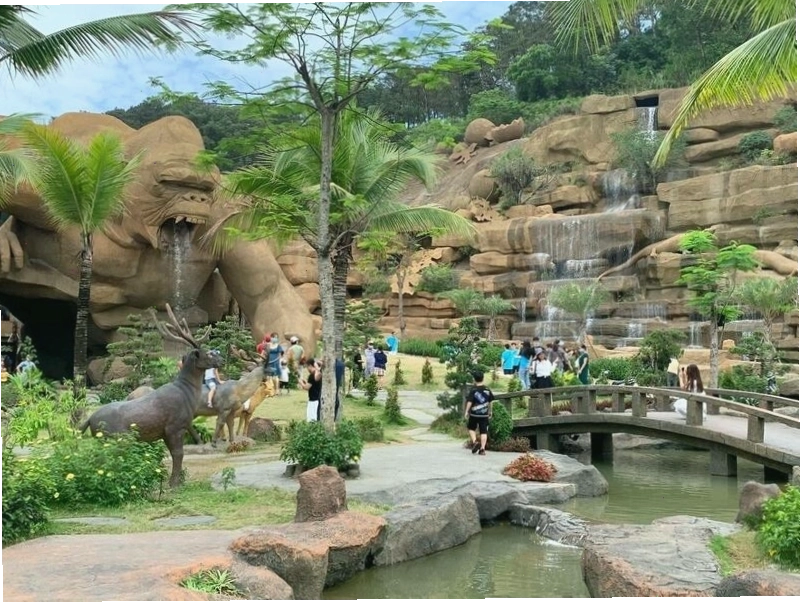 Công viên King Kong Tuần Châu với các công trình điêu khắc lấy cảm hứng từ thời tiền sử