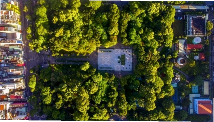 Công viên Lê Văn Tám là điểm hẹn lý tưởng cho những người muốn tránh xa phố thị ồn ào