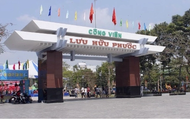 Công Viên Lưu Hữu Phước Cần Thơ về đêm