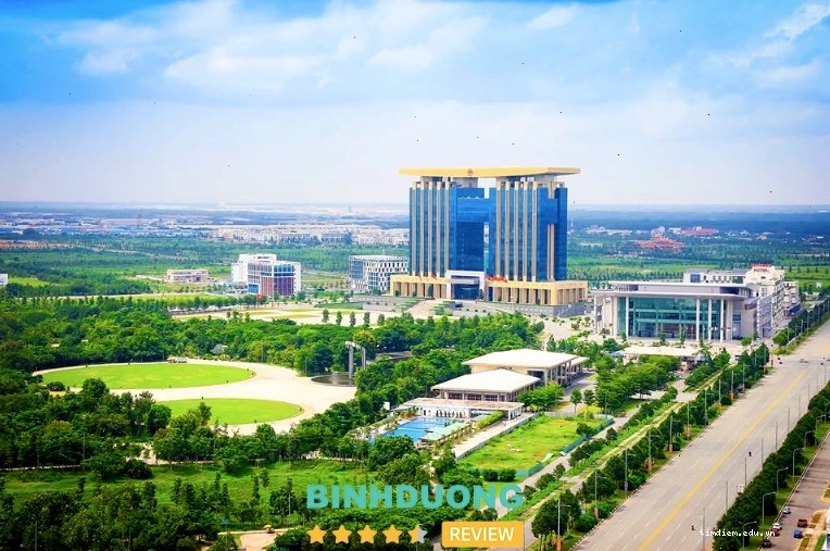 Công viên Trung tâm Thành phố Mới Bình Dương nhìn từ trên cao với không gian xanh mát