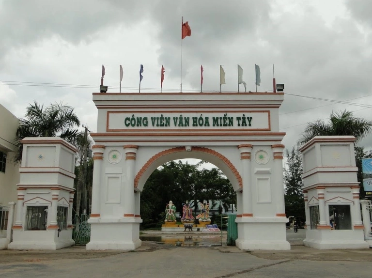 Công Viên Văn Hóa Miền Tây: Điểm Đến Vui Chơi Giải Trí Hấp Dẫn Tại Cần Thơ