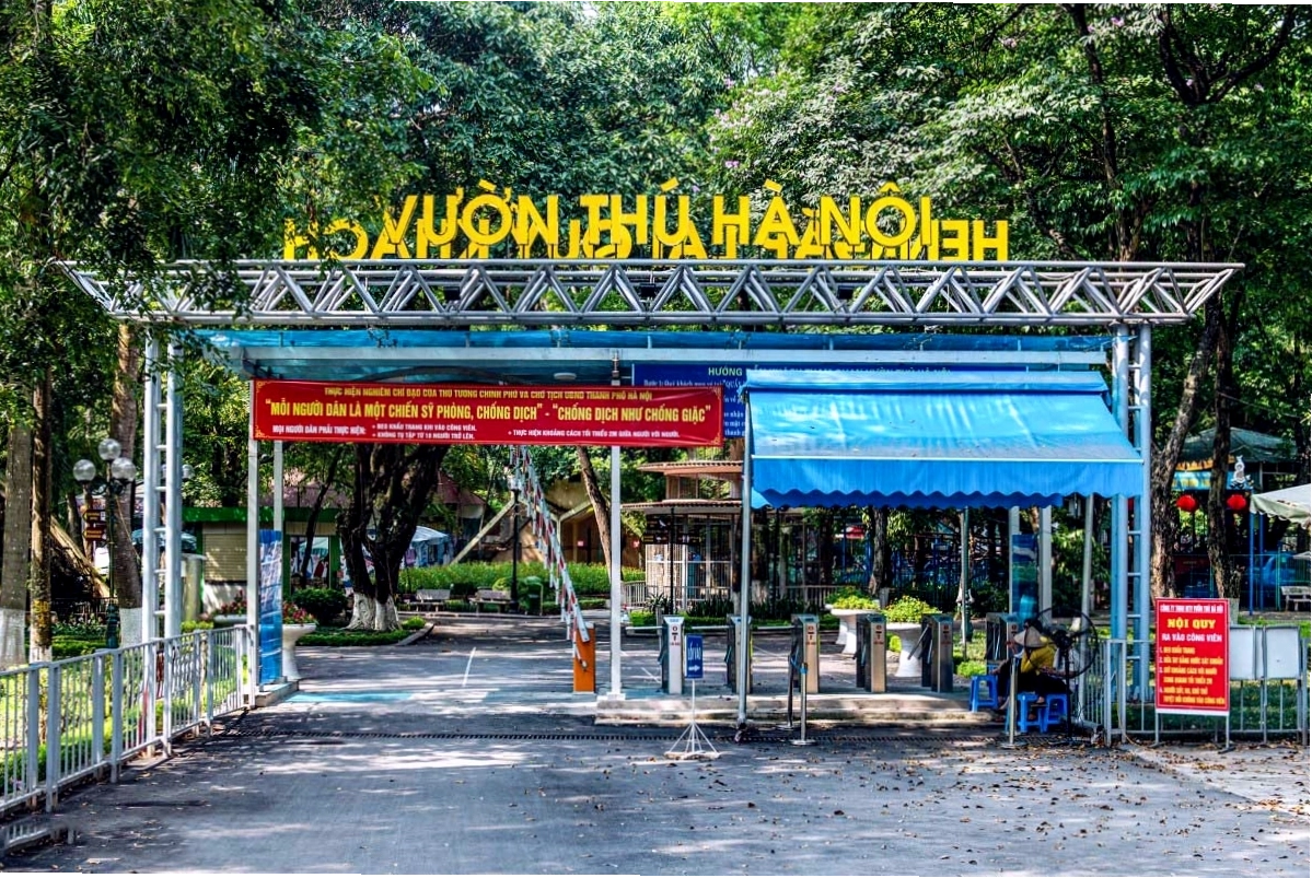 Công viên Yên Sở rộng lớn với hồ điều hòa thơ mộng