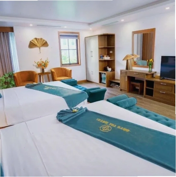 Crysstall Halong Boutique Hotel với tầm nhìn đẹp ra Vịnh