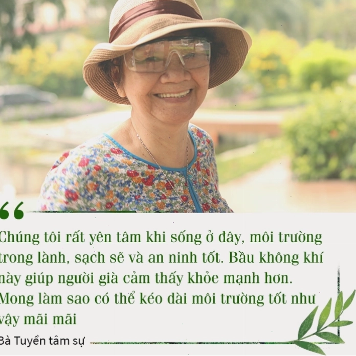 Cư dân tập thể dục tại khu vực ngoài trời của Công viên Nam Viên