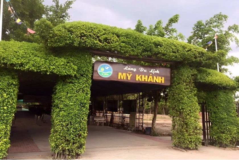 Cùng bé tham quan thiên nhiên ở khu du lịch Mỹ Khánh