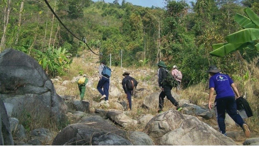Cung đường trekking lên Núi Chứa Chan