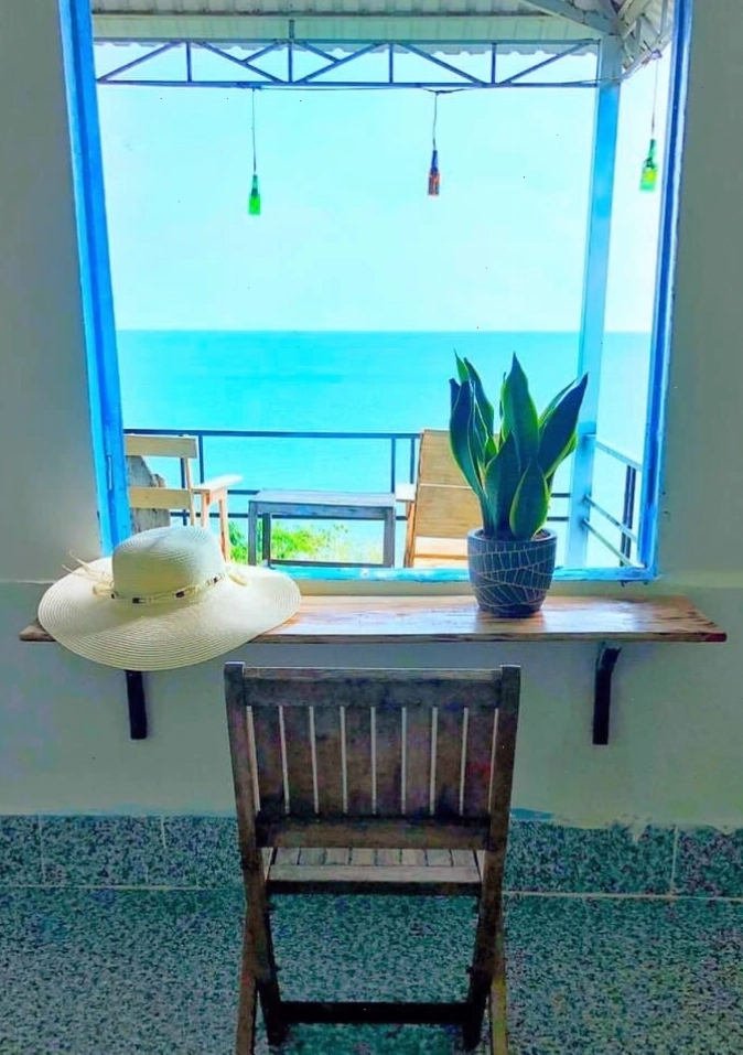 Cung đường ven biển Hòn Sơn gần Rái Cá Homestay