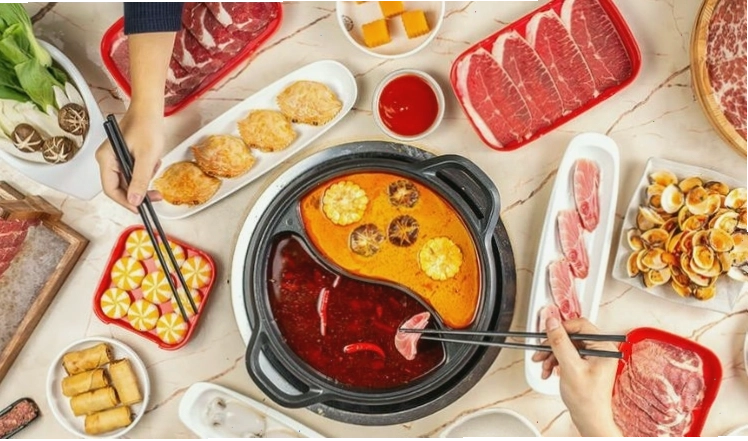 Đa dạng các loại nước lẩu tại Hotpot Story