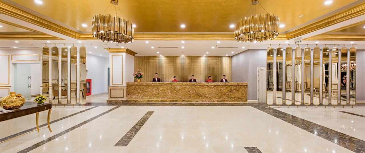 Đánh giá Khách sạn Golden Bay Đà Nẵng: Trải nghiệm sang trọng dát vàng 2026